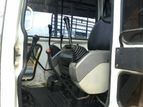 ขายแบคโฮ KOMATSU pc45-7แบบมีเก๋งราคา480,000 ขายแบคโฮ KOMATSU pc45-7แบบมีเก๋งราคา480,000