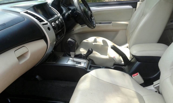 ขาย PAJERO SPORT 4X4 ปี 2009/2552 เกียร์ออโต้ ทะเบียนพร้อม ราคาต่อรองได้ ขาย PAJERO SPORT 4X4 ปี 2009/2552 เกียร์ออโต้ ทะเบียนพร้อม ราคาต่อรองได้