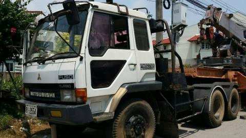 ขายรถเทนเลอร์หัวลากหางโรเบททะเบียนพร้อมทั้งหัวและหางราคาถูก780,000