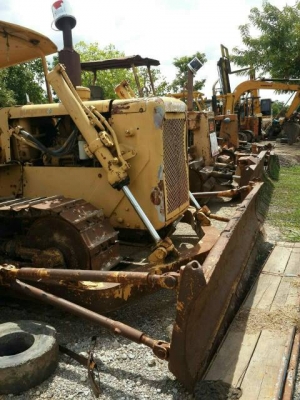ขายรถแทรคเตอร์ CAT D4Dฝาบางตีนไก่พร้อมใช้งานราคา250,000 ขายรถแทรคเตอร์ CAT D4Dฝาบางตีนไก่พร้อมใช้งานราคา250,000