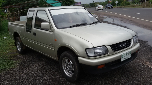 ด่วน ดาวน์เพียง35000บาท ISUZU DARGON EYE เครื่อง2500cc  เครื่องดีแน่นๆ  ไม่ไอ ไม่พ่น ช่วงล่างดี แคชซีสวย เกียร์ เฟืองท้ายดี ไม่หลุด ไม่หอน เข้าง่าย ขับดีรถพร้อมใช้ (สด ผ่อนว่ามาครับ)