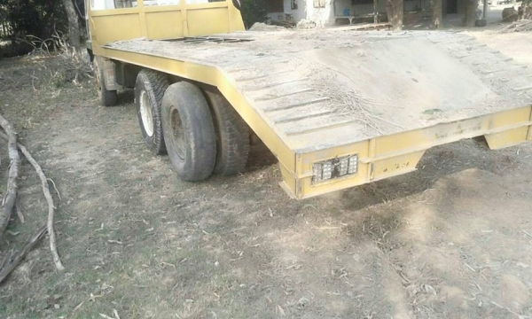 ขายเทรลเลอร์2เพลา 195แรง หางใหญ่ขึ้นPC200 ได้สบาย โลฮาย10สปีด สภาพพร้อมใช้งาน เอกสารพร้อมโอน สนใจโทร 090-8588220คุณนะ 093-3258446คุณบิว ID:narong498 หรือเข้าดูสินค้าอื่นๆได้ที่ www.truck.in.th/498 หรือเพจFacebook ณรงค์ ซื้อขายรถมือสอง (เว็บไซต์ส่วนตัว) หร