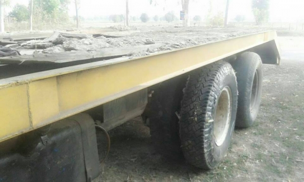 ขายเทรลเลอร์2เพลา 195แรง หางใหญ่ขึ้นPC200 ได้สบาย โลฮาย10สปีด สภาพพร้อมใช้งาน เอกสารพร้อมโอน สนใจโทร 090-8588220คุณนะ 093-3258446คุณบิว ID:narong498 หรือเข้าดูสินค้าอื่นๆได้ที่ www.truck.in.th/498 หรือเพจFacebook ณรงค์ ซื้อขายรถมือสอง (เว็บไซต์ส่วนตัว) หร