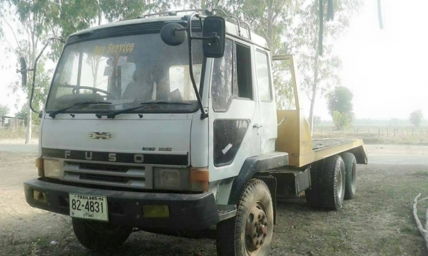 ขายเทรลเลอร์2เพลา 195แรง หางใหญ่ขึ้นPC200 ได้สบาย โลฮาย10สปีด สภาพพร้อมใช้งาน เอกสารพร้อมโอน สนใจโทร 090-8588220คุณนะ 093-3258446คุณบิว ID:narong498 หรือเข้าดูสินค้าอื่นๆได้ที่ www.truck.in.th/498 หรือเพจFacebook ณรงค์ ซื้อขายรถมือสอง (เว็บไซต์ส่วนตัว) หร