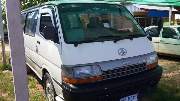 ขายด่วนรถตู้TOYOTA ปี 36สภาพพร้อมใช้ราคาไม่แพงโทร0843923995 ขายด่วนรถตู้TOYOTA ปี 36สภาพพร้อมใช้ราคาไม่แพงโทร0843923995