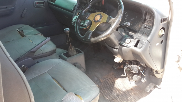 ขายด่วนรถตู้TOYOTA ปี 36สภาพพร้อมใช้ราคาไม่แพงโทร0843923995 ขายด่วนรถตู้TOYOTA ปี 36สภาพพร้อมใช้ราคาไม่แพงโทร0843923995