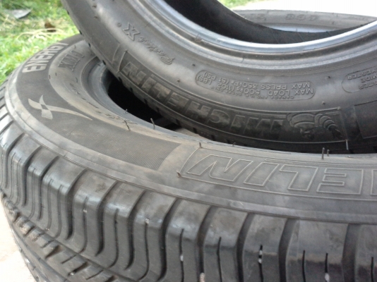 ขายยางMICHELIN 175/65R15ยางปี2013สวยๆใช้งานน้อยสภาพดีมาก90\%ดอกลึกๆใช้ได้อีกนาน ยางรถของ ผจก.แบงค์คร้าบ ใช้อีกยาวๆ เบิก0เส้นละ2800-ขายทั้งชุด3500-ประหยัดตังค์ในกระเป๋าไปเยอะ ด่วนๆสนใจดูของที่ อ.ลำปลายมาศ จ.บุรีรัมย์ หรือจัดส่งรับของได้ที่บางกะปิ ทักมาเลยคร