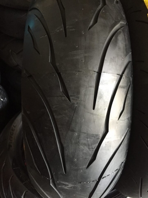 ยางใหม่ Continantal 120/60/17 - 190/50/17 สวยถูกและนิ่ม ยางใหม่ Continantal 120/60/17 - 190/50/17 สวยถูกและนิ่ม