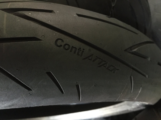 ยางใหม่ Continantal 120/60/17 - 190/50/17 สวยถูกและนิ่ม ยางใหม่ Continantal 120/60/17 - 190/50/17 สวยถูกและนิ่ม