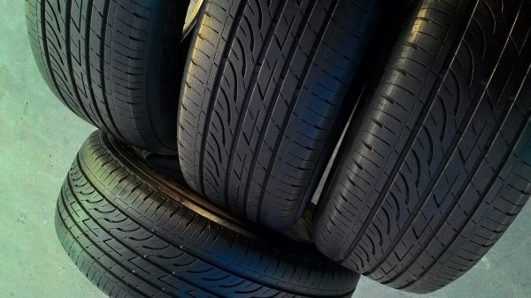 215/60R16 BRIDGESTONE TURANZA ชุด 4 เส้น tel.ไลน์ไอดี 0814273941