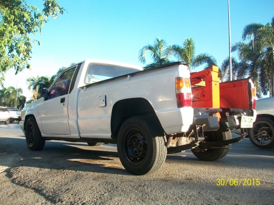 รถยก MITSUBISHI L200   สภาพสวย ช่วงล่างแน่น  พร้อมวิ่งใช้งาน