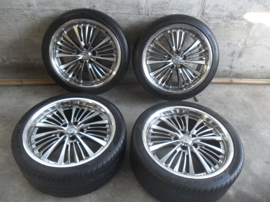 ล้อแม็ก 18นิ้ว 5รู114 พร้อมยาง สวยๆ 4 ล้อ ราคา 8900 บาท