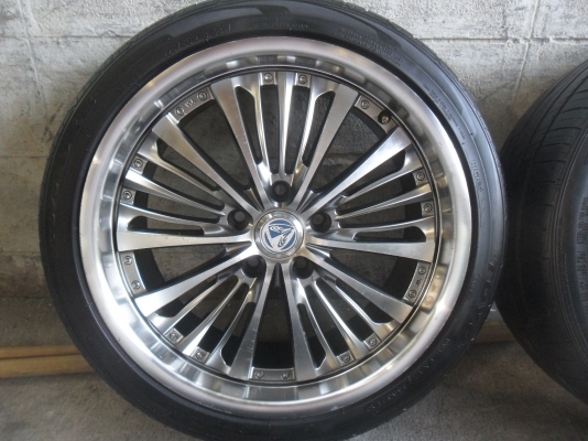 ล้อแม็ก 18นิ้ว 5รู114 พร้อมยาง สวยๆ 4 ล้อ ราคา 8900 บาท