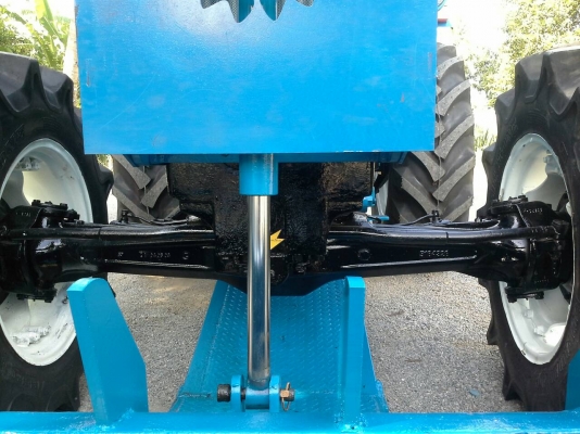 ขายรถไถฟอร์ดนิวฮอแลน AT90 แรงกรองใหญ่ ดันหน้าหางสาม เอกสารอินวอย