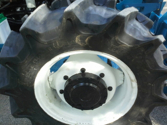 ขายรถไถฟอร์ดนิวฮอแลน AT90   แรงกรองใหญ่ ดันหน้าหางสาม เอกสารอินวอย