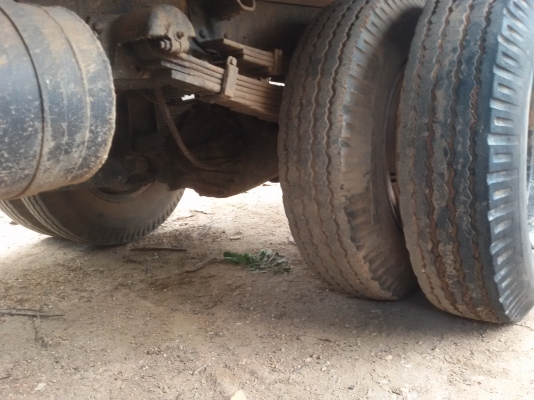 ขาย 6 ล้อ ISUZU KT 26  100แรง (4BC2ฝาดำ) รถห้างแท้(ลูกค้าขอนแก่นมาวางเงินจองแล้ว)(ดาวน์108000 บาท)เครื่องแห้ง แน่นแรงดีสุดๆ แซสซีสวยๆไม่ผุไม่ดาม พวงมาลัยพาวเวอร์ เกียร์สั้น ดั้มหัวได้ ยางใหม่ๆ6 เส้น รถวิ่งดีขับดี พร้อมลุยงานทำเงิน เอกสารเล่มทะเบียนพร้อมโอ