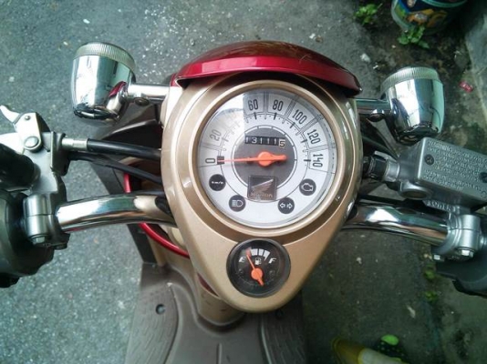 honda scoopy 110i ปี53 กท569 แดงน้ำตาล18,900