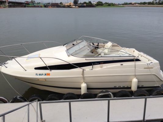 เรือ Bayliner 2355 Ciera ราคาพิเศษ 880,000 ยาแก้เครียดชั้นดี พักผ่อนวันว่างอย่างมีอิสระเสรีบนเรือส่วนตัว เพรียบพร้อมด้วยอุปกรณ์อำนวยความสะดวก