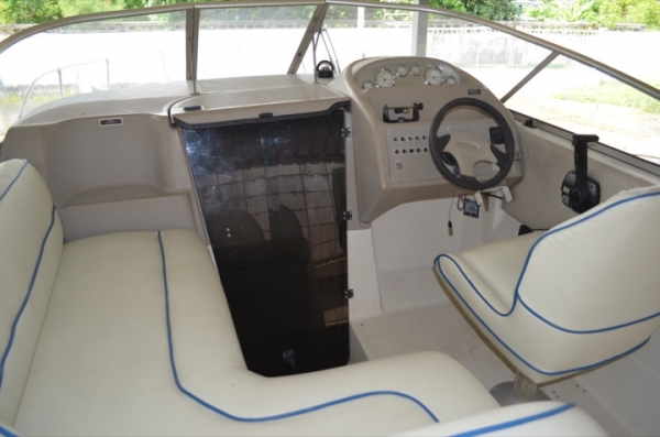 เรือ Bayliner 2355 Ciera ราคาพิเศษ 880,000 ยาแก้เครียดชั้นดี พักผ่อนวันว่างอย่างมีอิสระเสรีบนเรือส่วนตัว เพรียบพร้อมด้วยอุปกรณ์อำนวยความสะดวก