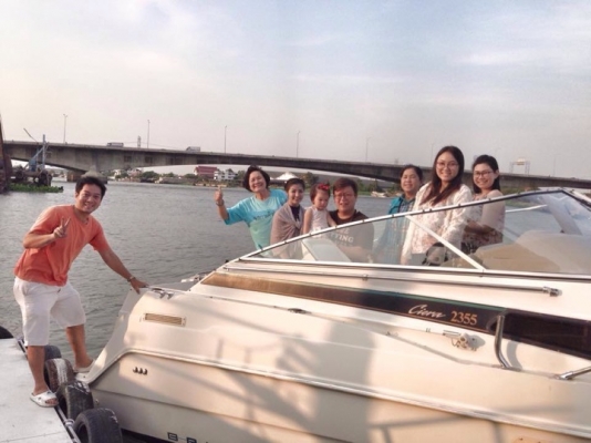 เรือ Bayliner 2355 Ciera ราคาพิเศษ 880,000 ยาแก้เครียดชั้นดี พักผ่อนวันว่างอย่างมีอิสระเสรีบนเรือส่วนตัว เพรียบพร้อมด้วยอุปกรณ์อำนวยความสะดวก