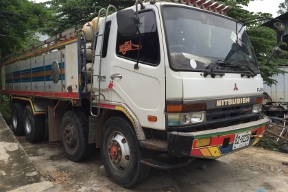 ขาย 12 ล้อดั้ม FUSO MMTFN627PNC M6 ปี46ติด เครื่องเซียงไฮ CNG