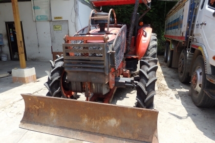 รถไถ Kubota M7040 70แรง 2เพลา 4*4 พร้อมดันหน้า