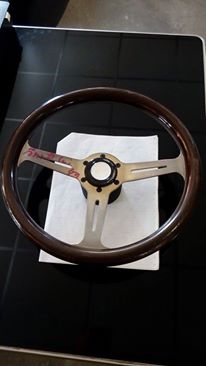 ... พวงมาลัยไม้แต่ง จากญี่ปุ่น สวยๆ ... ... พวงมาลัยไม้แต่ง จากญี่ปุ่น สวยๆ ...