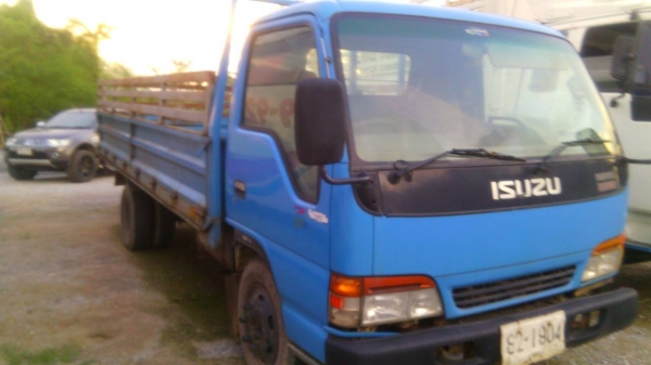 หกล้อ อีซุซุ NPR120ปี41ยาว5ม และ NKR110แรง ดั้ม5คิว สภาพพร้อมใช้งาน ทะเบียน/โอน ขาย2คัน ราคา 590,000บ 2คัน พร้อมขับส่งถึงบ้าน