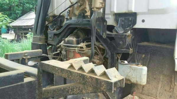 ขายรถบรรทุก 10 ล้อดัมพ์ ISUZU DECA 270 แรงม้าปี 2540 ราคา 1150000