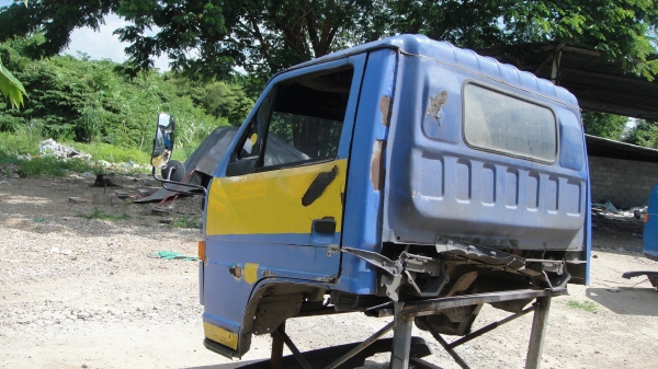 หัวรถ NPR 115 สภาพสวย ขาหน้า ขาหลัง ของครบ ราคาถูก