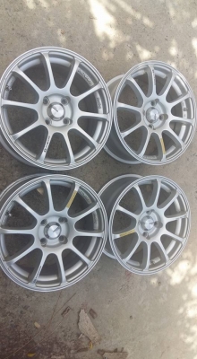 ขายล้อแม็กมือ2 advan rs 15"×6.5" et38 4 รู 100 สีเดิม สีเงินด้าน ไม่คด ไม่ดุ้งครับ ขายทั้งชุด 6,900บาทครับ สนใจติดต่อเล็กครับ 081-3747940 ขายล้อแม็กมือ2 advan rs 15"×6.5" et38 4 รู 100 สีเดิม สีเงินด้าน ไม่คด ไม่ดุ้งครับ ขายทั้งชุด 6,900บาทครับ สนใจติดต่อเล็กครับ 081-3747940