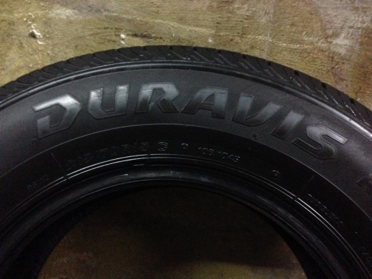 ขาย ยาง 215 70 15 ปลายปี14 BRIDGESTONE DURAVIS R611