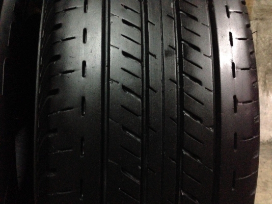 ขาย ยาง 215 70 15 ปลายปี14 BRIDGESTONE DURAVIS R611