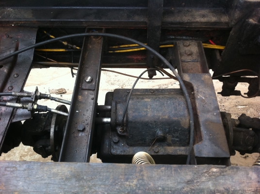 ISUZU 210 เครื่องดี พร้อมใช้ ทะเบียนพร้อมโอน ISUZU 210 เครื่องดี พร้อมใช้ ทะเบียนพร้อมโอน