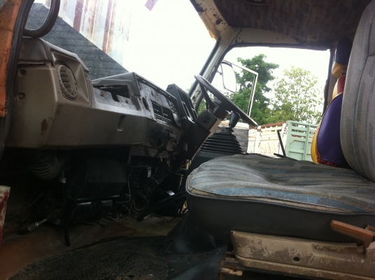 ISUZU 210 เครื่องดี พร้อมใช้ ทะเบียนพร้อมโอน ISUZU 210 เครื่องดี พร้อมใช้ ทะเบียนพร้อมโอน