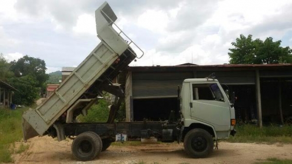 ขายรถดั้ม