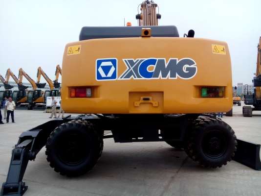 รถแบคโอล้อยาง XCMG