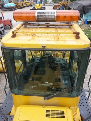 ขาย KOMATSU WA 300-3E นำเข้าจากญี่ปุ่น สวย พร้อมใช้ 090-986-2521 อ๊อบ ขาย KOMATSU WA 300-3E นำเข้าจากญี่ปุ่น สวย พร้อมใช้ 090-986-2521 อ๊อบ