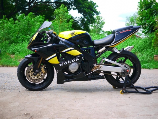 ขาย Cbr900 พร้อมทะเบียนแท้ เครื่องสดๆ