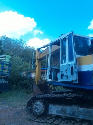 KOMATSU PC 200 รุ่น 3