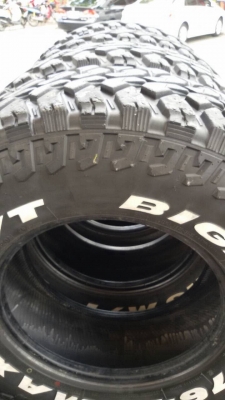ยาง mud maxxis 265 75 16 ปี 13 สวยๆครับ