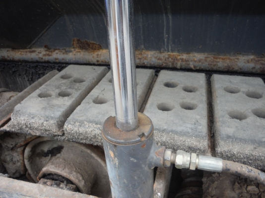 New Stock Sumitomo HA60C-3 ปี 1999 1206 ชม. สภาพสวยมาก ใช้งานน้อย ขายถูกครับ