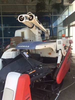 รถเกี่ยว ยันม่าร์ 323