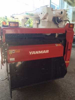 รถเกี่ยว ยันม่าร์ 323