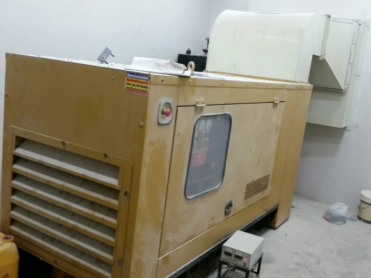 เครื่องปั่นไฟ 100 KVA USAสภาพเหมือนใหม่ใช้ไม่กี่ชั่วโมงครับขนาด 100 kva  ครับ  ของ usa  ครับราคานี้คุ้มมากครับเดิมๆทุกอย่างครับ