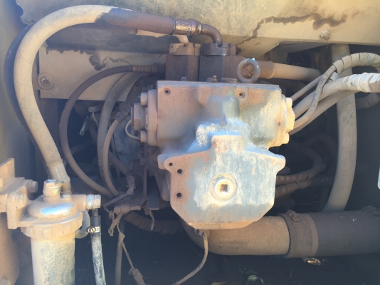 รถขุดPC200-7. เล่มทะเบียนพร้อม. 5965 ชม.  รถสวยเดิมๆรถใช้ส่วนตัวใช้น้อย. รถแน่นๆ