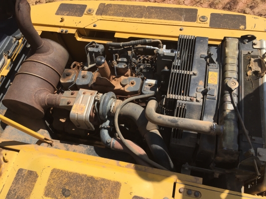 รถขุดPC200-7. เล่มทะเบียนพร้อม. 5965 ชม.  รถสวยเดิมๆรถใช้ส่วนตัวใช้น้อย. รถแน่นๆ