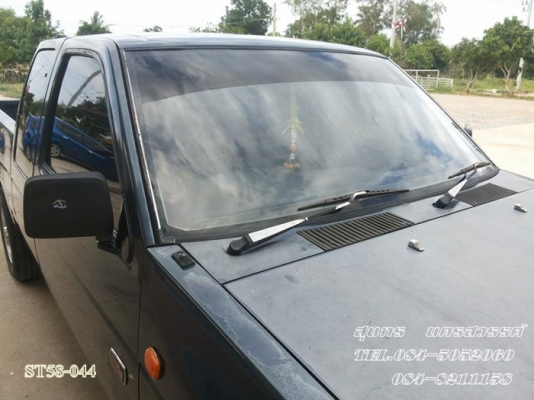 ขายด่วน  NISSAN BIG M 2.5 KINGCAB โฉม KINGCAB  ปี 96 สภาพเดิมๆ พร้อมใช้