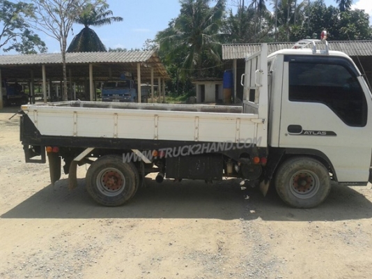 ISUZU NKR 4 ล้อใหญ่ ปีจดทะเบียน 2545 88 แรงม้า ISUZU NKR 4 ล้อใหญ่ ปีจดทะเบียน 2545 88 แรงม้า