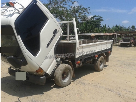 ISUZU NKR 4 ล้อใหญ่ ปีจดทะเบียน 2545 88 แรงม้า ISUZU NKR 4 ล้อใหญ่ ปีจดทะเบียน 2545 88 แรงม้า